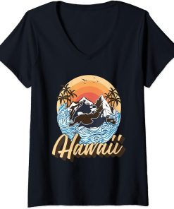 Womens Orca Hawaii Retro Vintage Hawaiian Island V-Neck T-Shirt